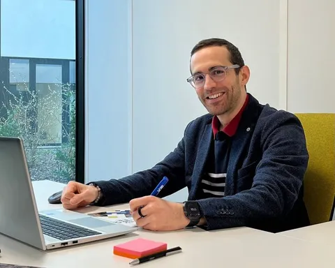 Aymeric Melotti dans les locaux de Digital Valley